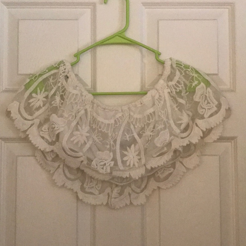 Lace crop top